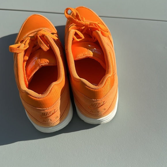 Nike Air Max 1 Maderin - Picture 4 of 5